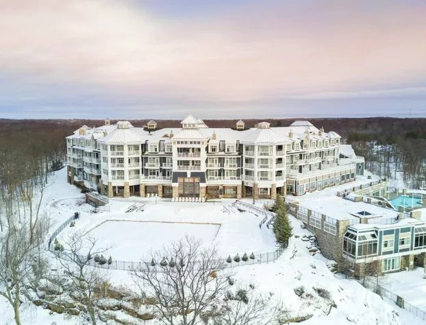 JW Marriott The Rosseau Muskoka Resort & Spa hotel detail image 4