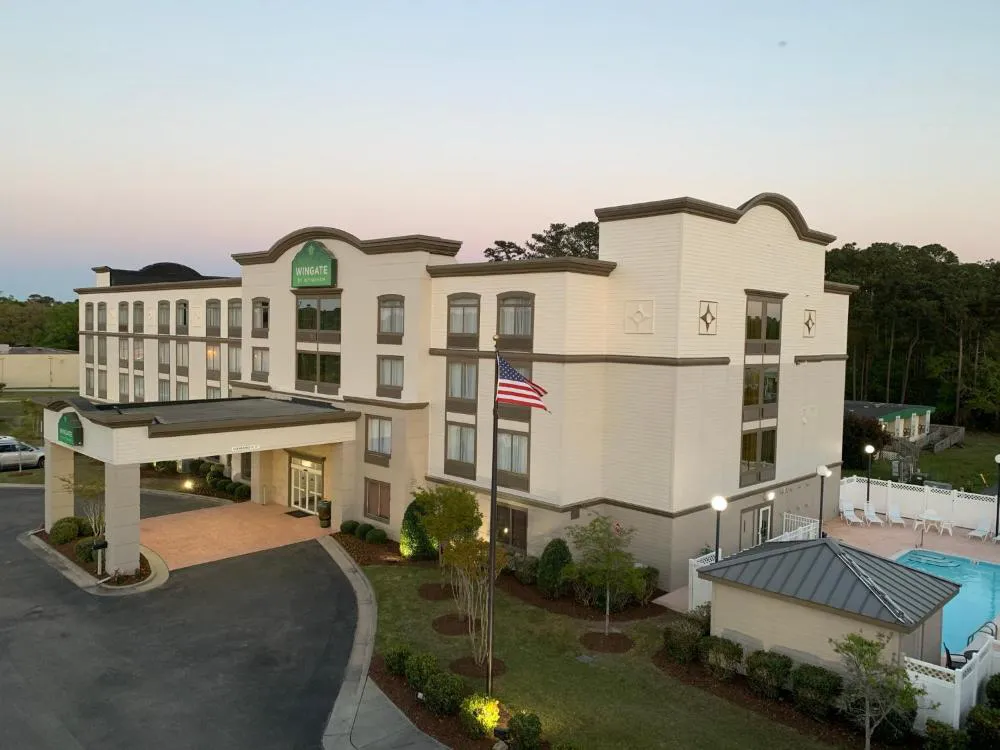 Wingate By Wyndham Southport hotel hero