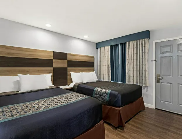 Bay Breeze Inn hotel detail image 4