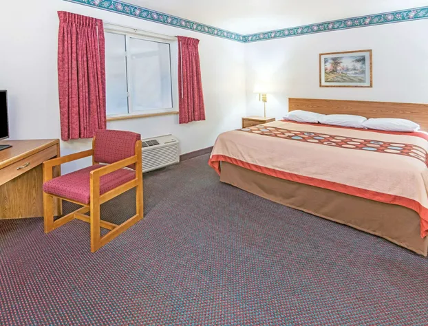 Super 8 by Wyndham Richfield/Cleveland hotel detail image 4