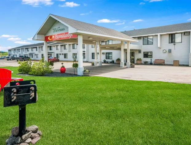 Econo Lodge Duluth near Miller Hill Mall hotel detail image 1