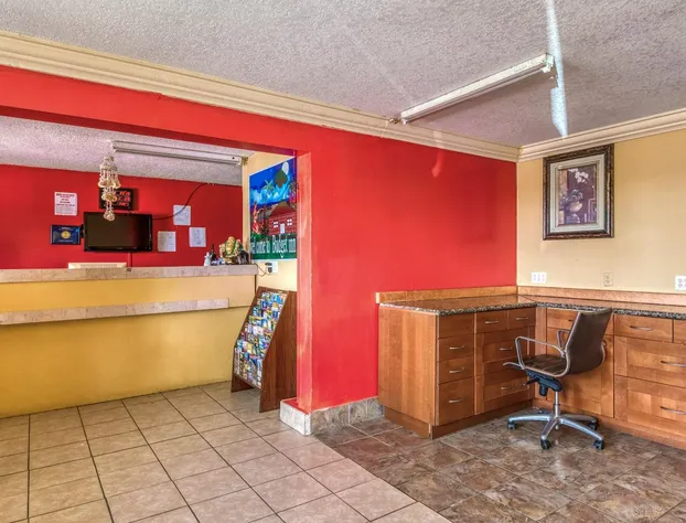 Budget Inn and Suites hotel detail image 4