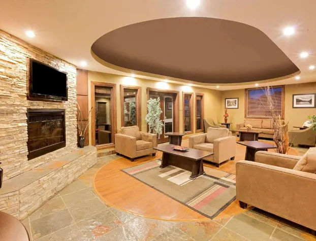 Ramada by Wyndham Cold Lake hotel detail image 2