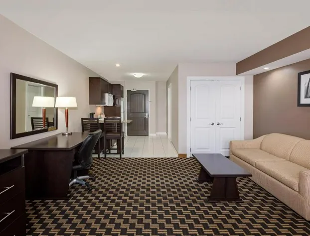 Ramada by Wyndham Cold Lake hotel detail image 4