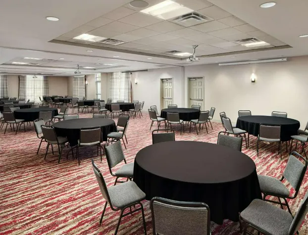 Hilton Garden Inn Schaumburg hotel detail image 4