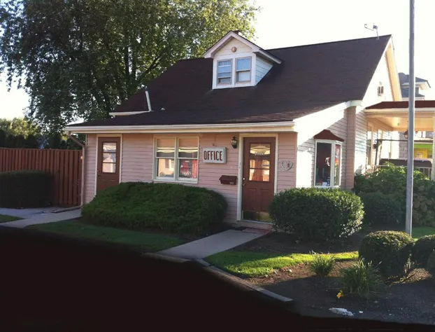 Cocoa Country Inn at Hershey hotel detail image 1