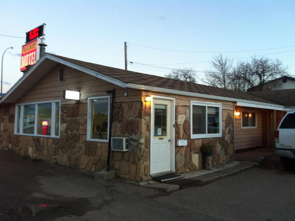 Hillcrest Motel hotel hero