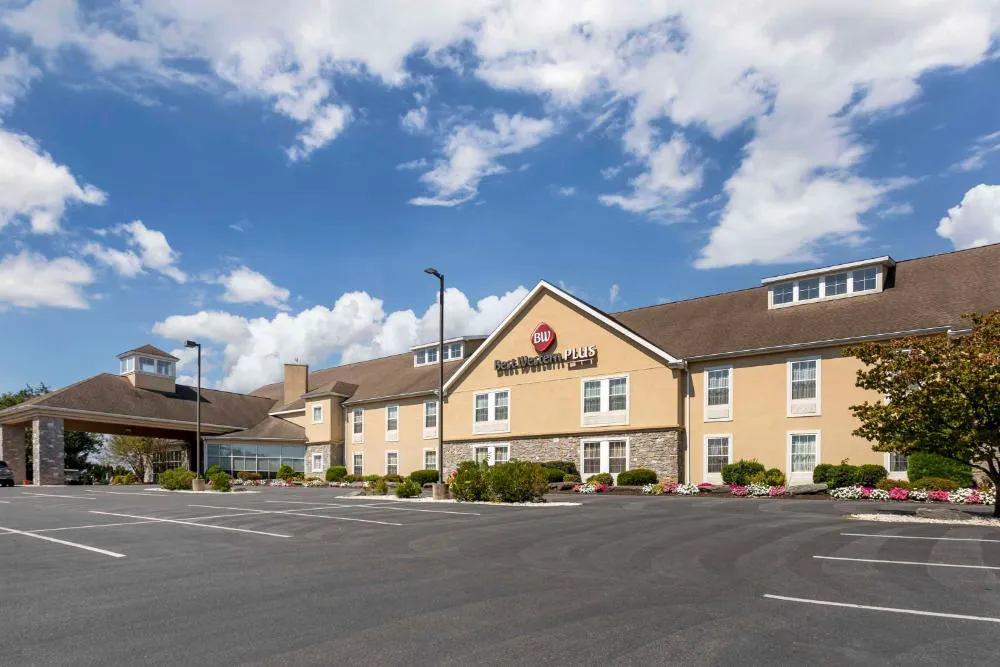 Best Western Plus Revere Inn & Suites hotel hero
