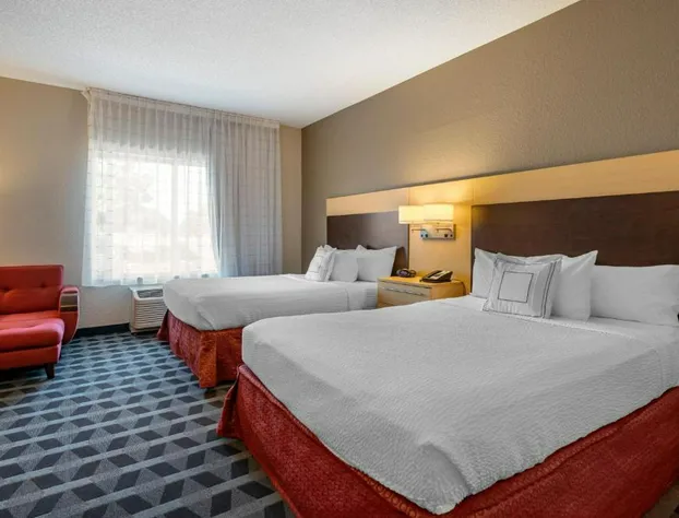 TownePlace Suites by Marriott Vincennes hotel detail image 2