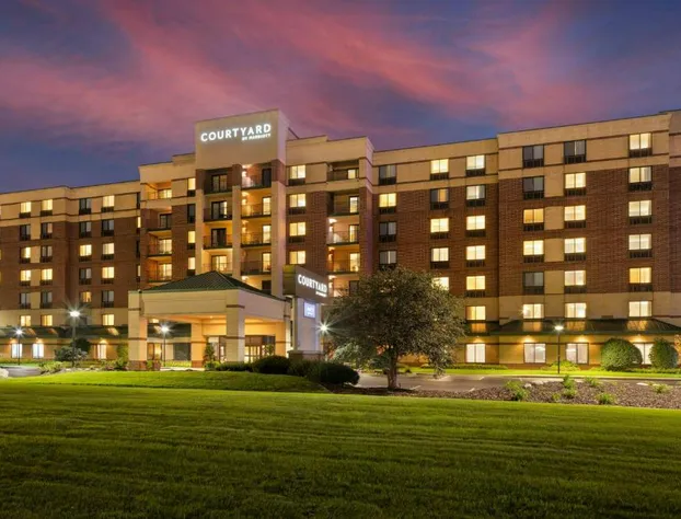 Courtyard by Marriott Bloomington by Mall of America hotel detail image 1