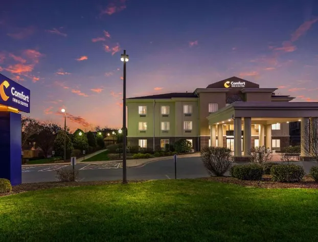 Comfort Inn & Suites Brevard North hotel detail image 2