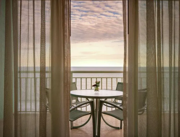 Hilton Ocean City Oceanfront Suites hotel detail image 4