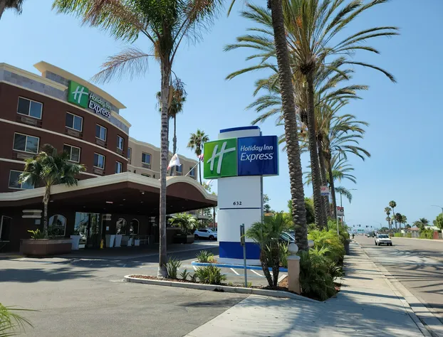 Holiday Inn Express San Diego South - Chula Vista by IHG hotel detail image 1