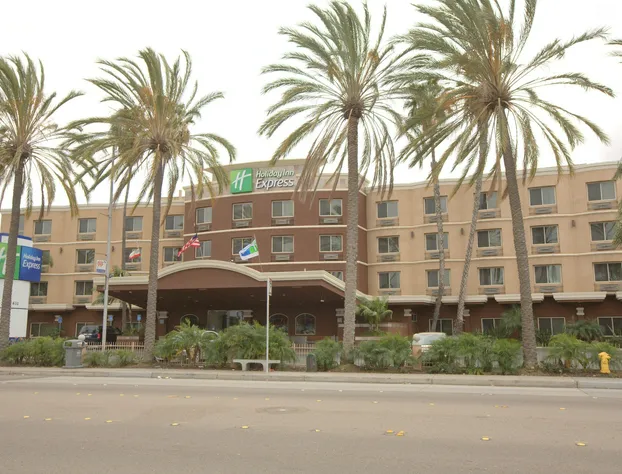 Holiday Inn Express San Diego South - Chula Vista by IHG hotel detail image 3