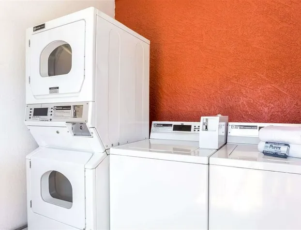 Superior Suites Phoenix Mesa hotel detail image 3