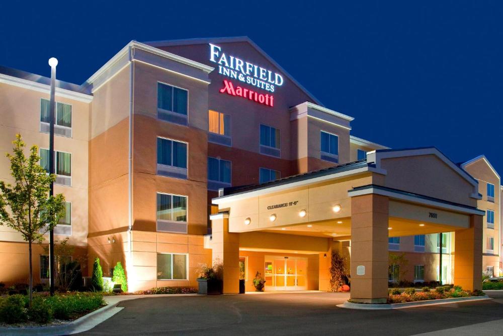 Fairfield Inn & Suites by Marriott Rockford hotel hero