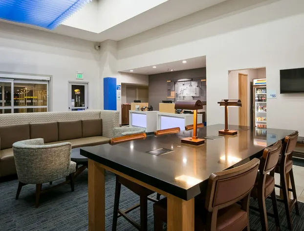 Holiday Inn Express & Suites Everett by IHG hotel detail image 2