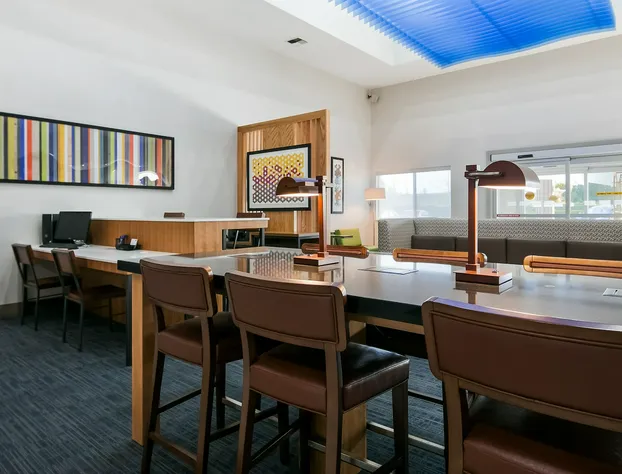 Holiday Inn Express & Suites Everett by IHG hotel detail image 3