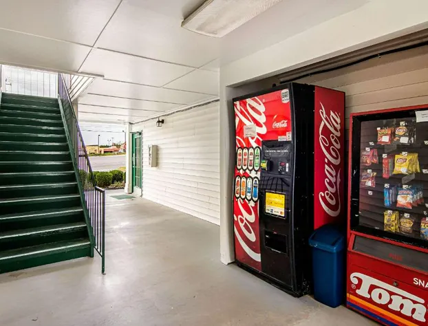 Quality Inn Thomaston hotel detail image 4