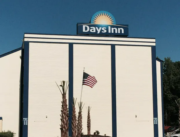 Days Inn by Wyndham Norfolk Military Circle hotel detail image 2