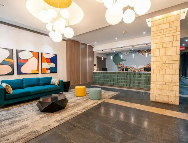 Sandman Suites Vancouver on Davie hotel detail image 2