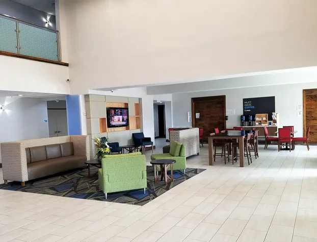 Holiday Inn Express & Suites Dallas East - Fair Park by IHG hotel detail image 3