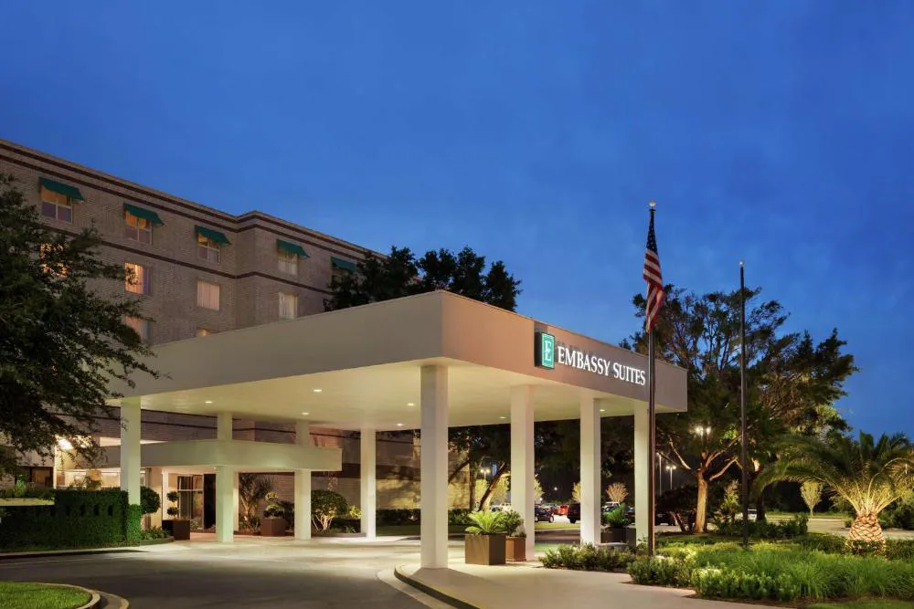 Embassy Suites by Hilton Brunswick hotel hero