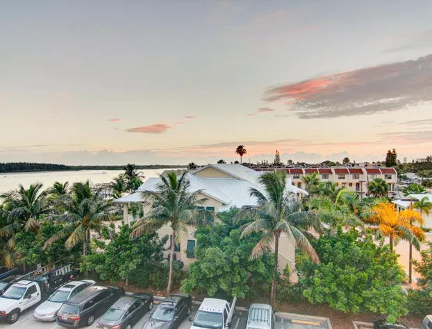 Hutchinson Island Hotel hotel detail image 3