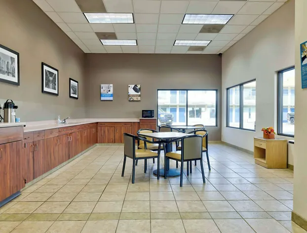 Motel 6 Effingham, IL hotel detail image 4