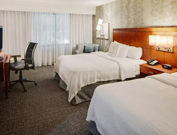 Courtyard by Marriott Pittsburgh West Homestead/Waterfront hotel detail image 4