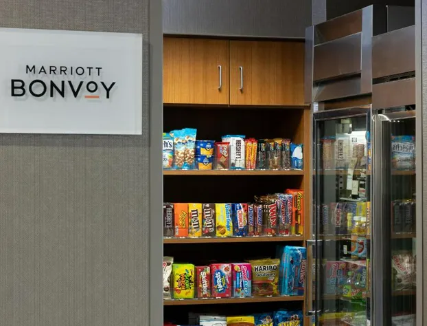 SpringHill Suites by Marriott Roseville hotel detail image 2