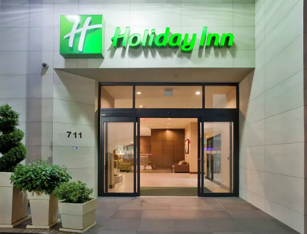 Holiday Inn Vancouver Centre by IHG hotel detail image 2