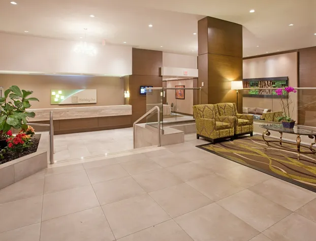 Holiday Inn Vancouver Centre by IHG hotel detail image 4