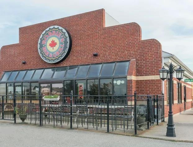 Super 8 by Wyndham Mt Hope Hamilton Intl Arpt ON hotel detail image 1