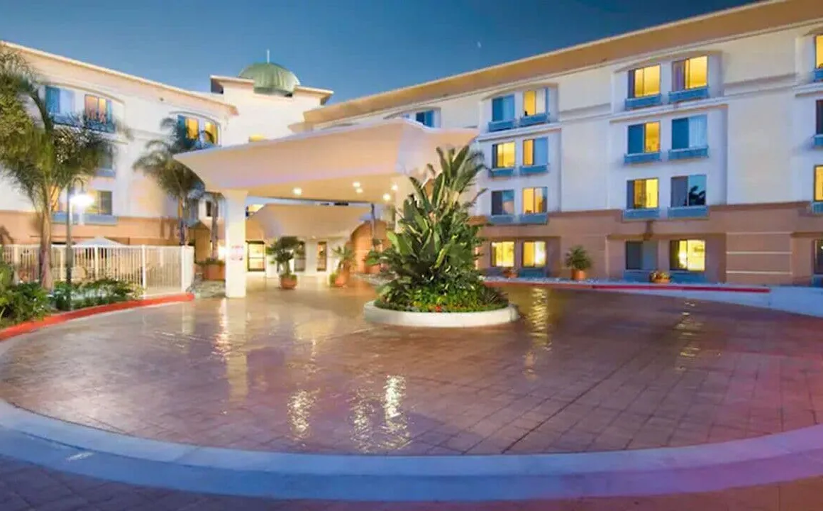 Hampton Inn San Diego Del Mar hotel hero