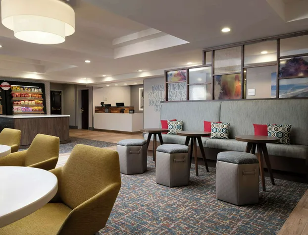 Hampton Inn San Diego Del Mar hotel detail image 1