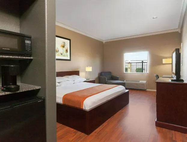 Lone Star Inn & Suites hotel detail image 2