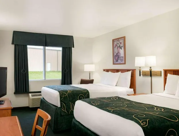 Travelodge by Wyndham Clinton Valley West Court hotel detail image 4