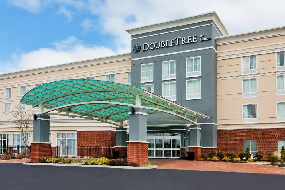 DoubleTree by Hilton Dothan, AL hotel hero
