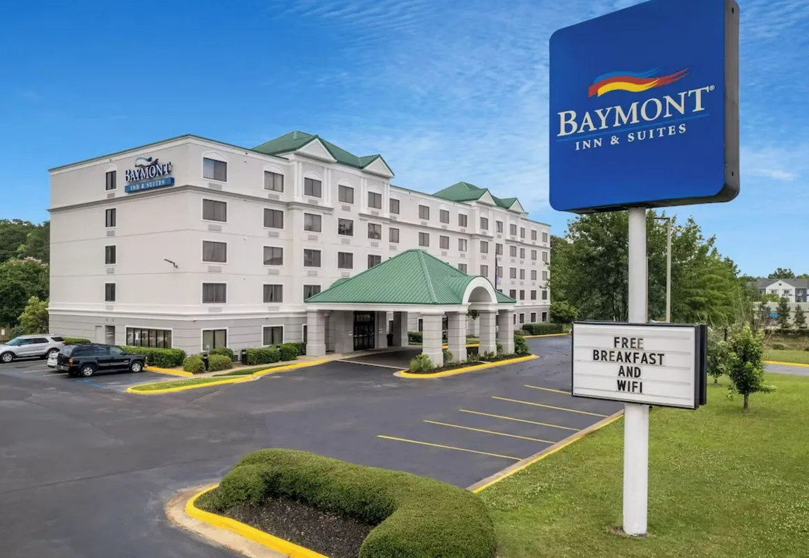 Baymont by Wyndham Jackson/Ridgeland hotel hero