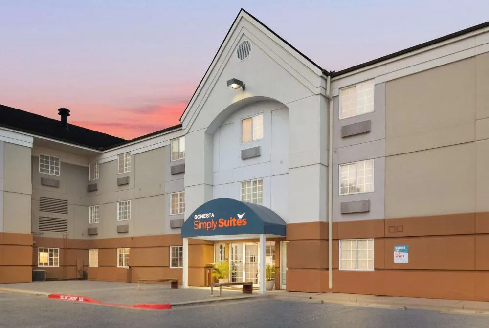 Sonesta Simply Suites Austin South hotel hero