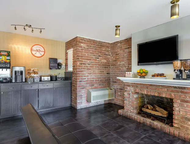 Howard Johnson by Wyndham Scottsdale Old Town hotel detail image 4