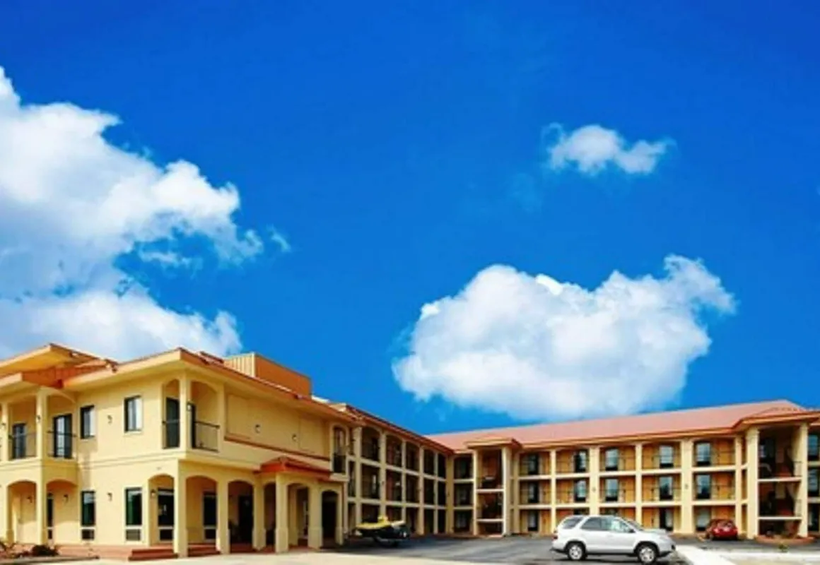 Fairway Inn hotel hero