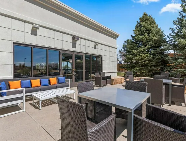 Hampton Inn & Suites Greeley hotel detail image 4