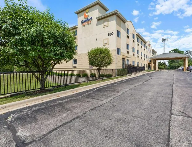 Comfort Suites Lombard - Addison hotel detail image 2