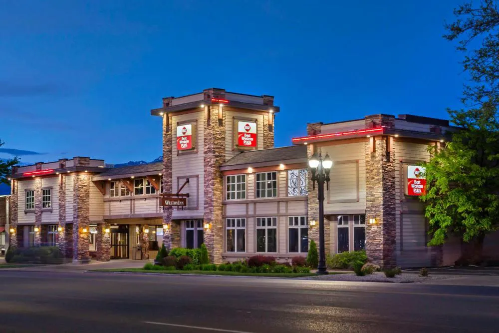 Best Western Plus Weston Inn hotel hero