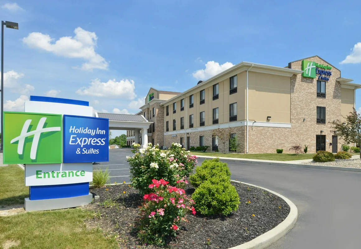 Holiday Inn Express & Suites Greenfield by IHG hotel hero
