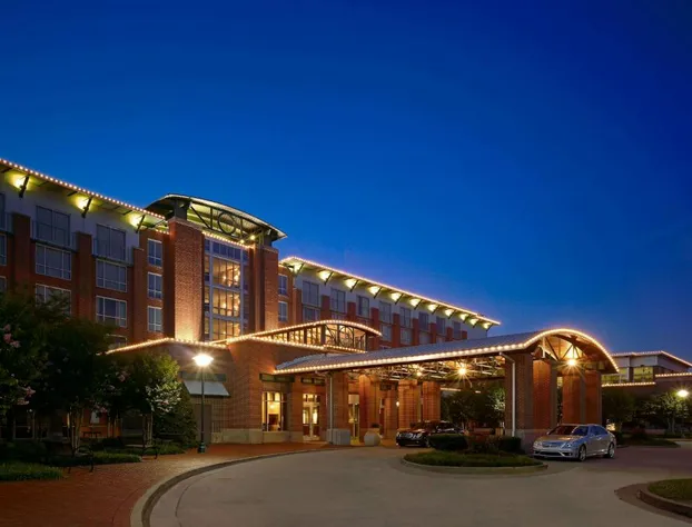 The Chattanoogan Hotel, Curio Collection by Hilton hotel detail image 1