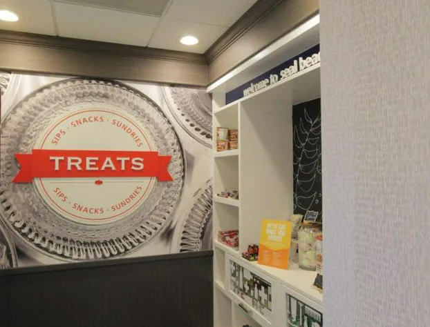 Hampton Inn & Suites Seal Beach hotel detail image 2