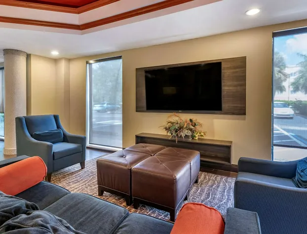 Comfort Suites Fort Pierce I-95 hotel detail image 1